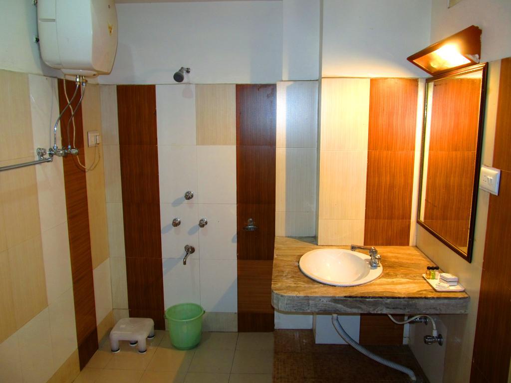Hotel Alpine Crest 甘托克 外观 照片